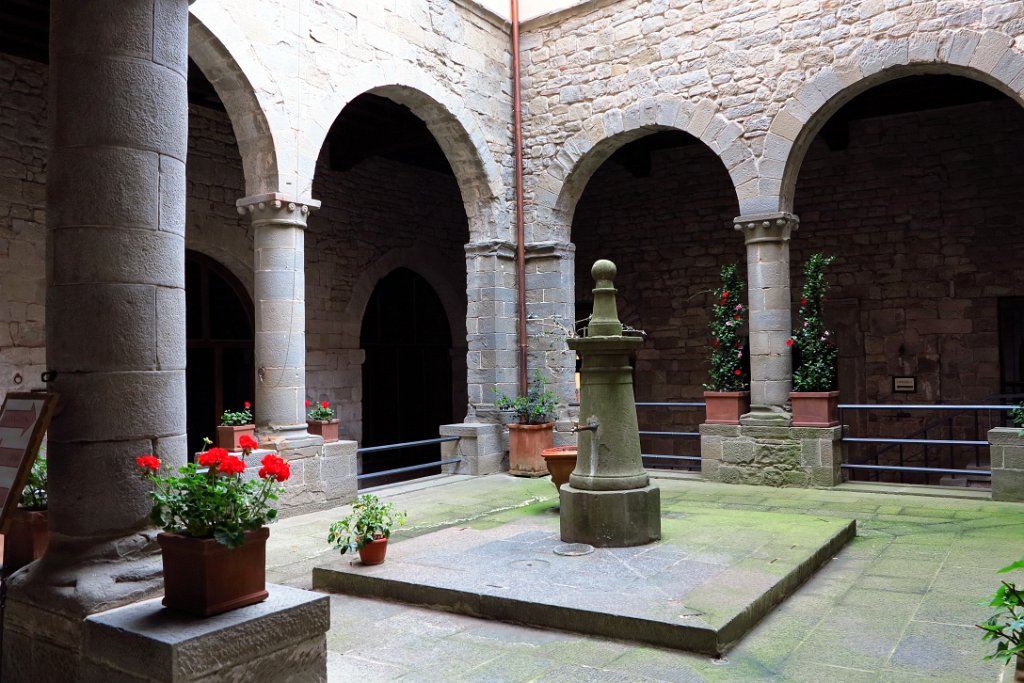 106 CAMALDOLI MONASTERO.JPG